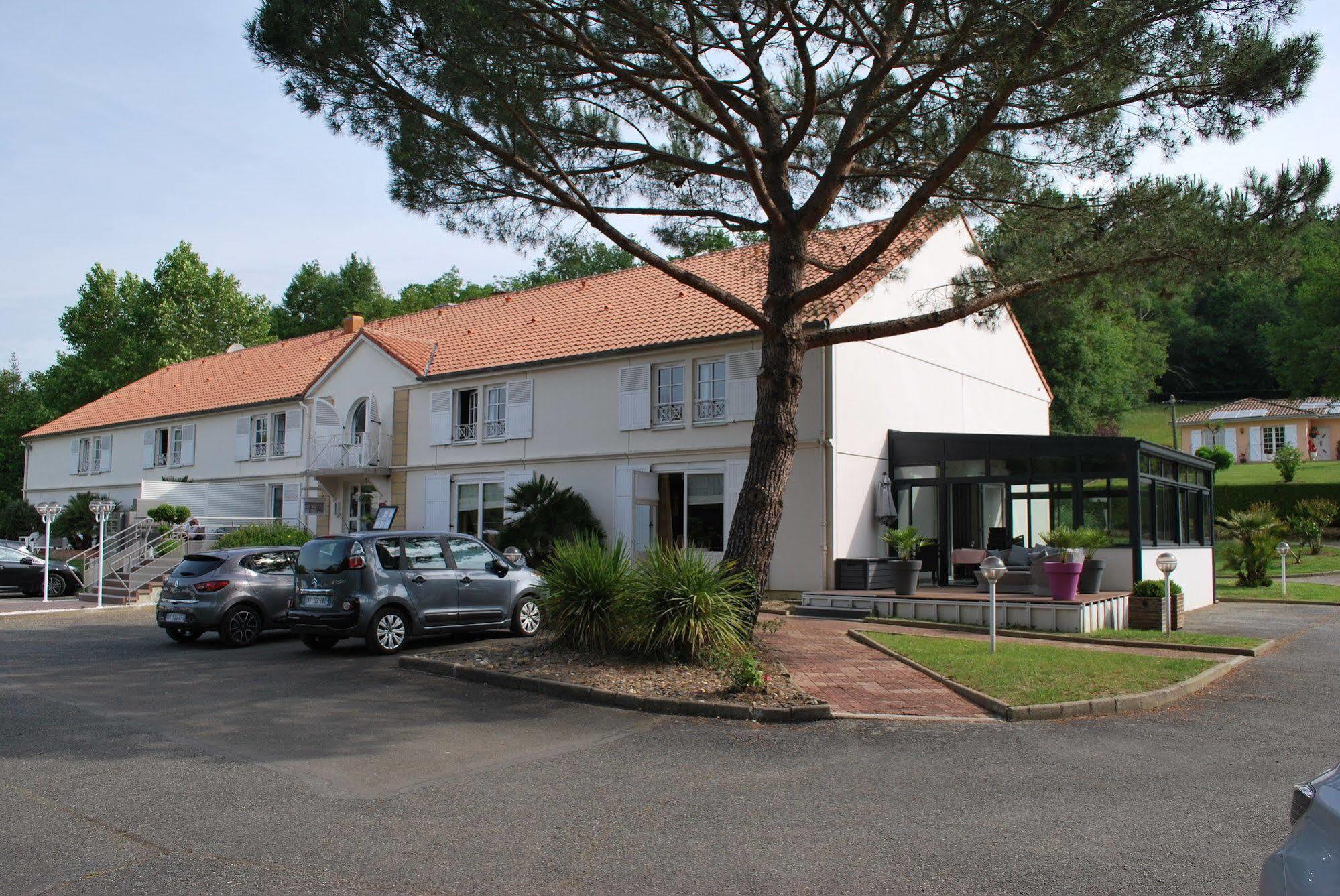 Hotel Le Relais Des Champs Eugenie-les-Bains Esterno foto