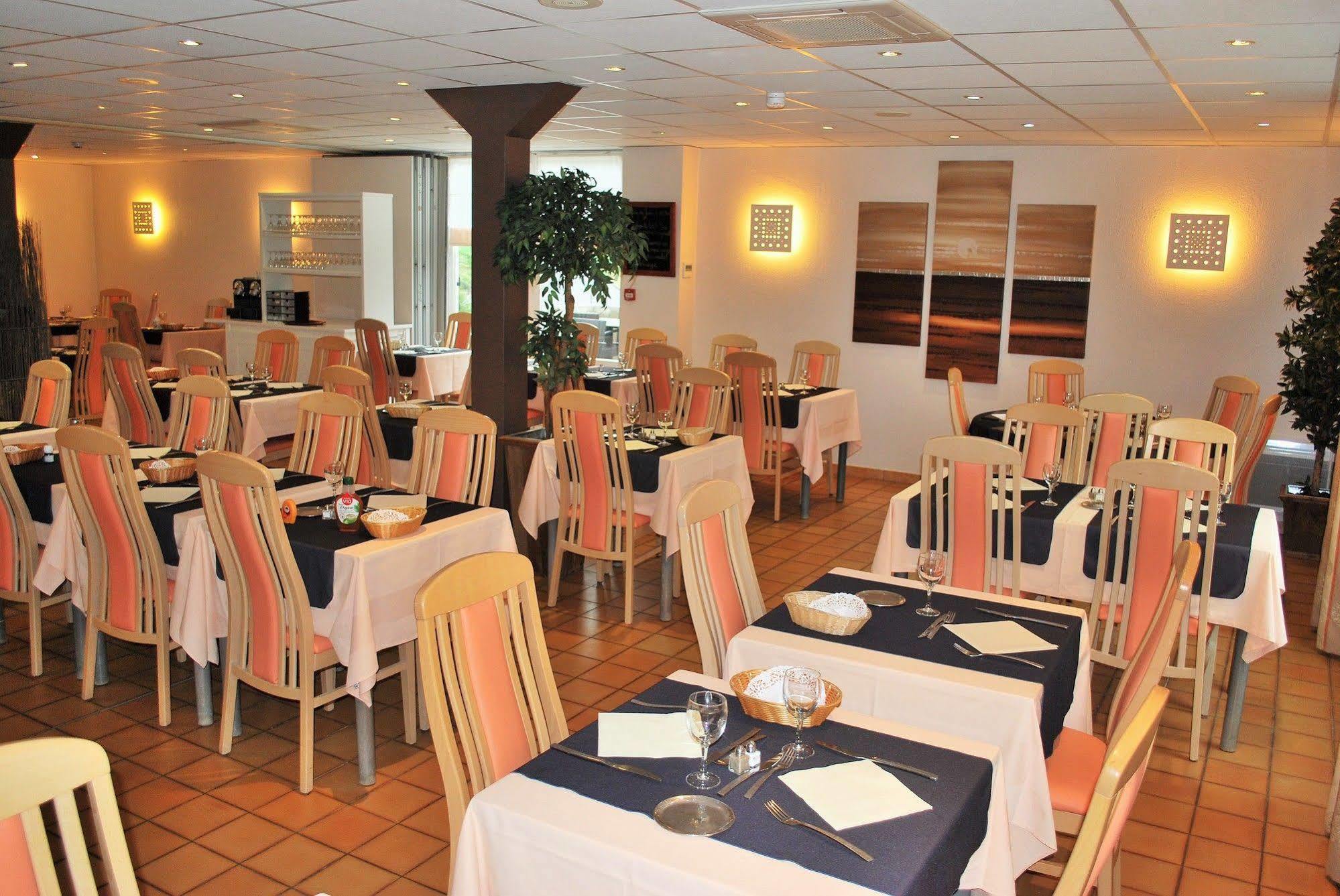 Hotel Le Relais Des Champs Eugenie-les-Bains Esterno foto