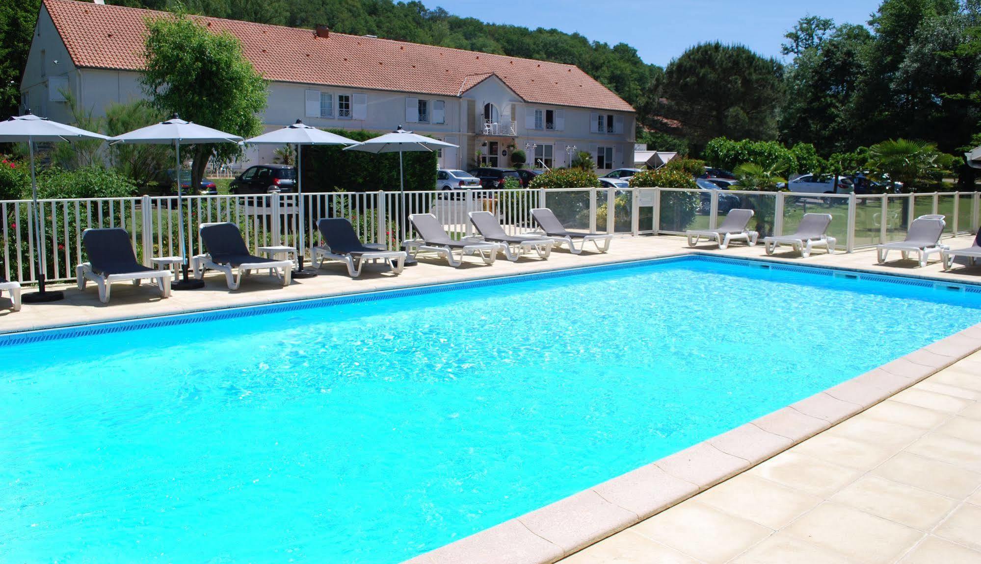 Hotel Le Relais Des Champs Eugenie-les-Bains Esterno foto
